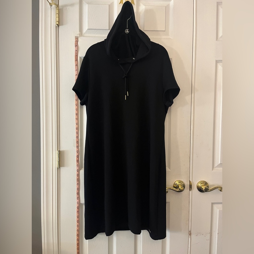 NWOT-Calvin Klein TShirt Dress with hood, gold accents, knee length.
Size XL